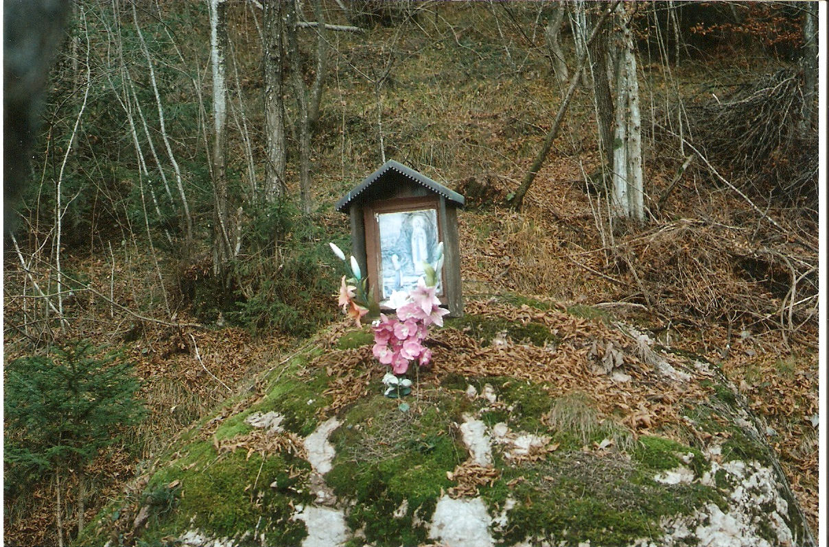 La Madonta: il masso con l'immagine della Madonna